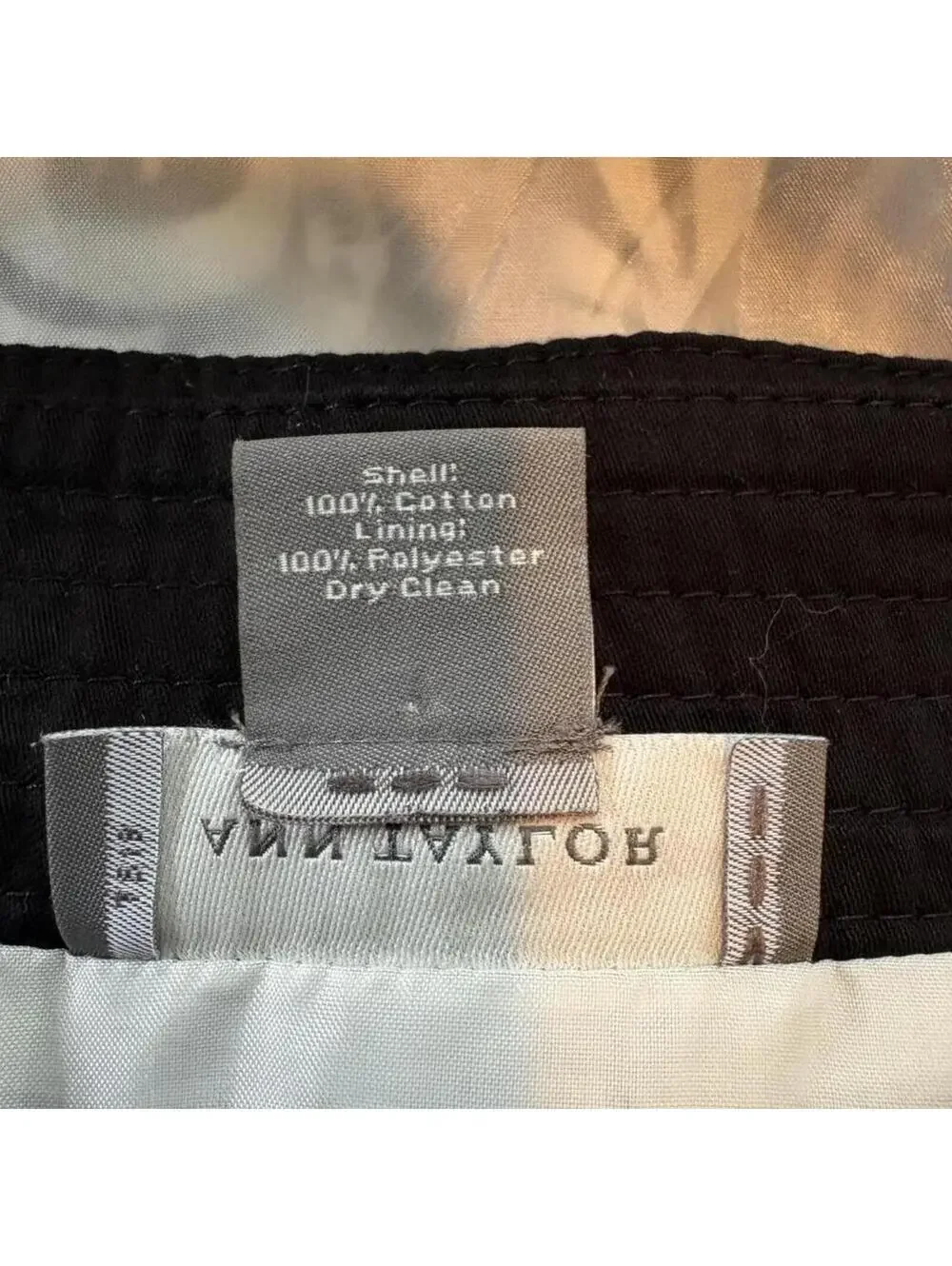 Ann Taylor skirt 100% cotton, size 8